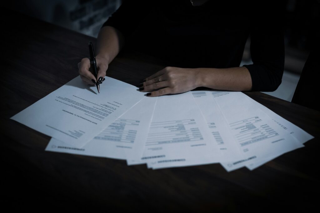 contractor vs employee taxes ecommerce taxes