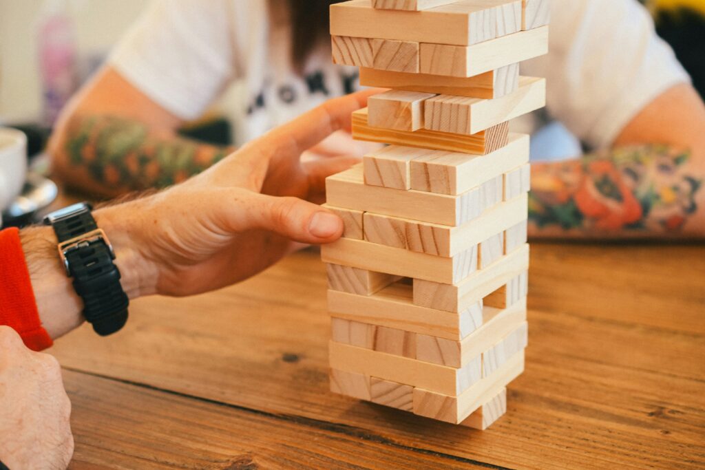how to plan a company picnic jenga team building