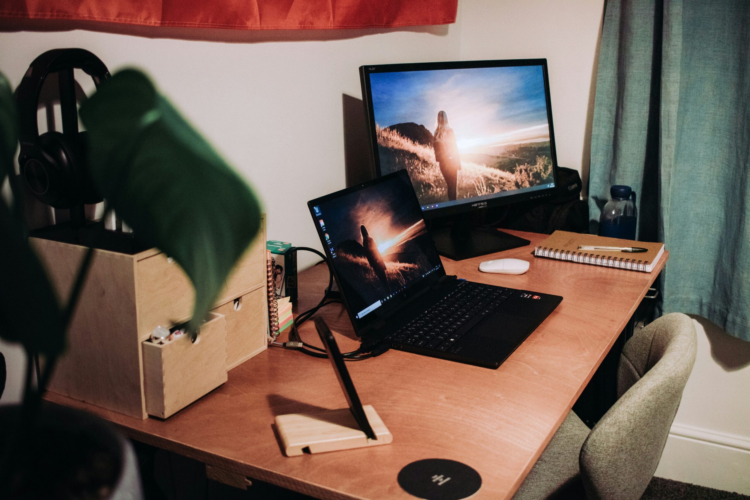 remote hiring challenges laptop office
