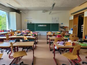 elementary classroom - classroom supplies
