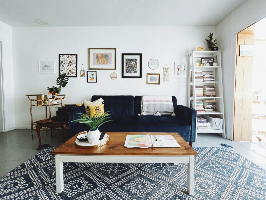 how to start an airbnb house living room