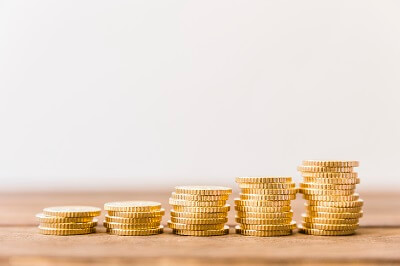 How to Diversify Your Investment Portfolio money and coins