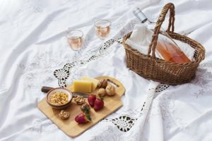 Things to do for Father's Day, indoor picnic