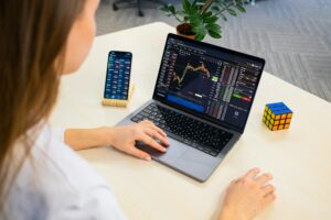 woman investing investment how to start investing as self-employed