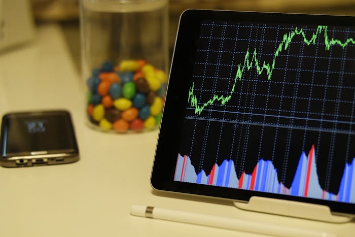 what is derivatives trading featured image