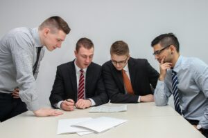 Dynamic Risk Mitigation - businessmen