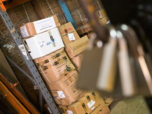 world imports - warehouse